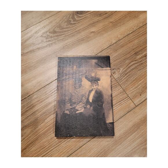 Jake Genen Lincoln Family Squirrels Art on Wood Rustic Whimsical Home Decor - Picture 2 of 8